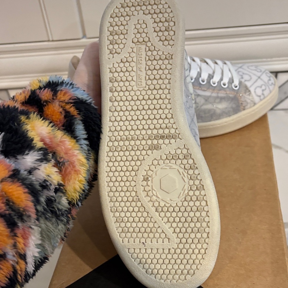 Disney Master of Arts Concept White and Gray Women's Sneakers - Picture 10 of 16
